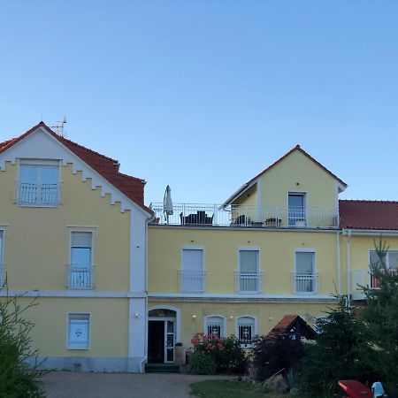 Holiday Centrum Žatec Exteriér fotografie