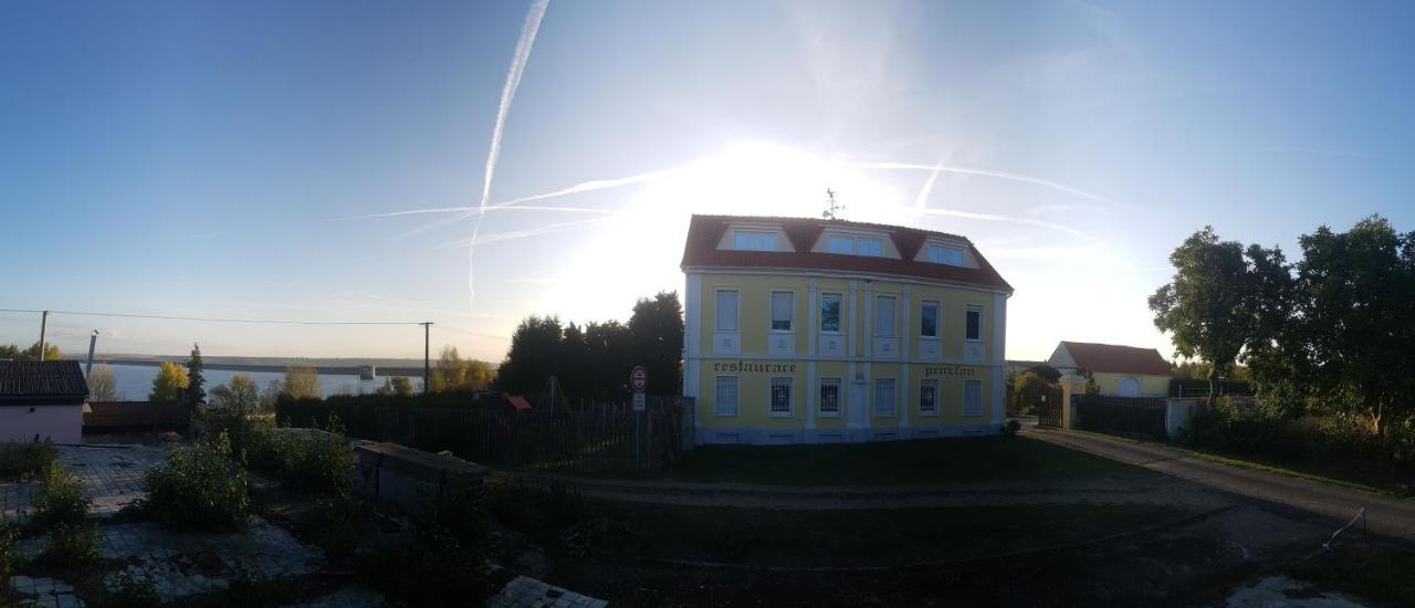 Holiday Centrum Žatec Exteriér fotografie
